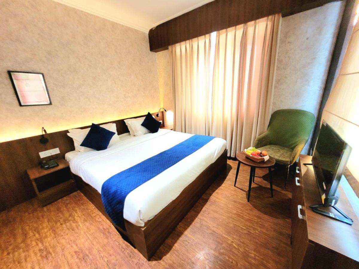 Hotel Royal Plaza Srīnagar المظهر الخارجي الصورة