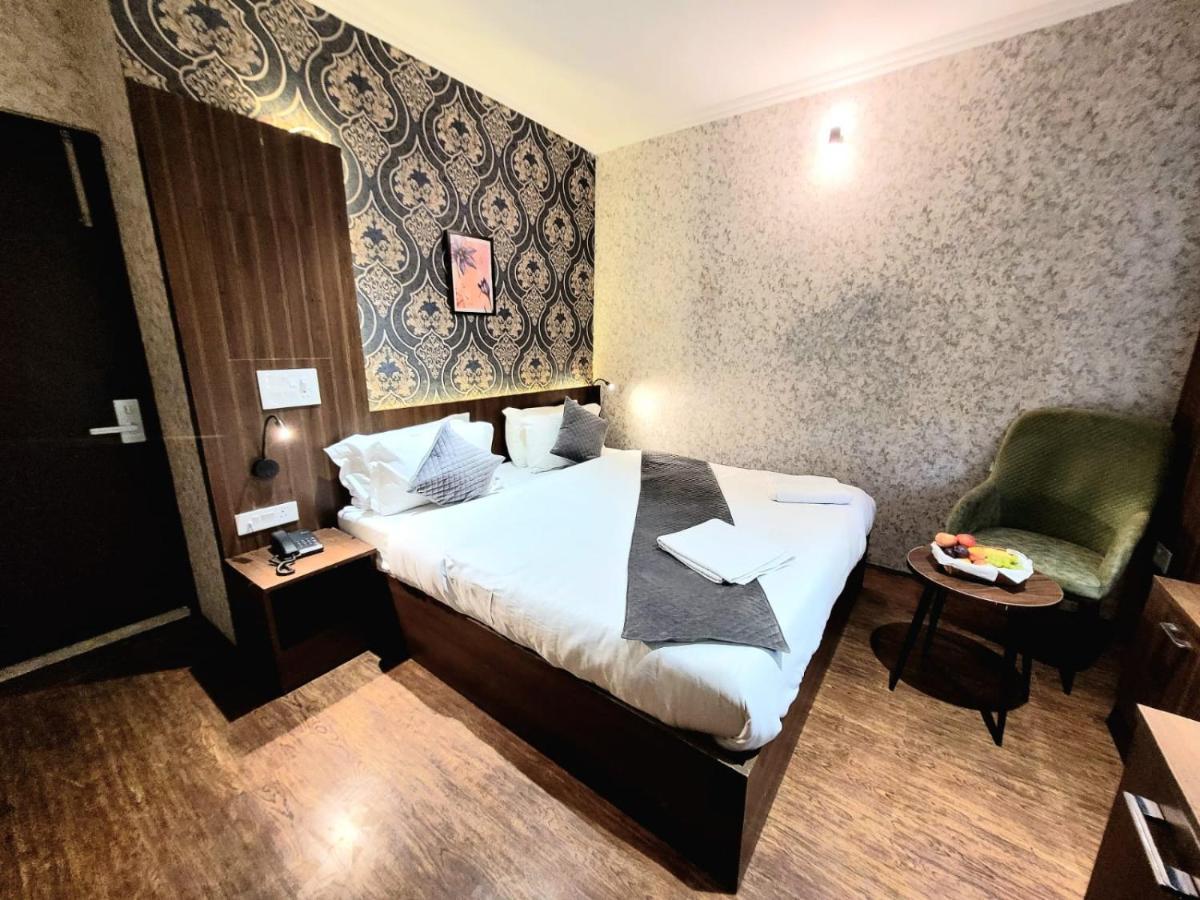 Hotel Royal Plaza Srīnagar المظهر الخارجي الصورة